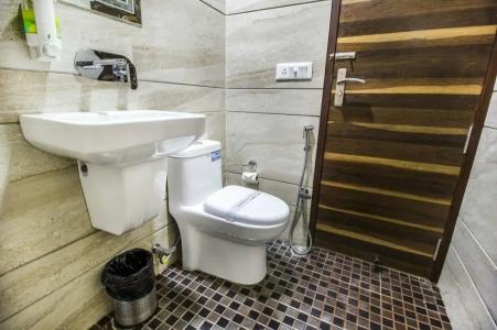 FabSapphire Inn - 71