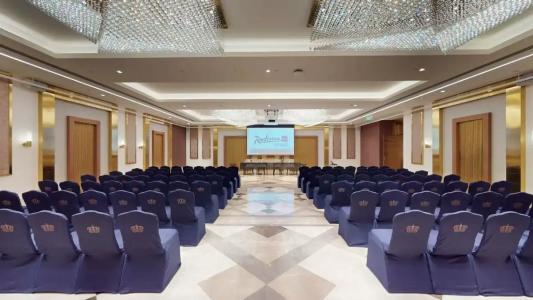 Radisson Blu Grt, Chennai - 75