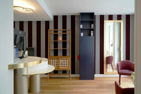 Best Western Le Montmartre – Saint Pierre - 44