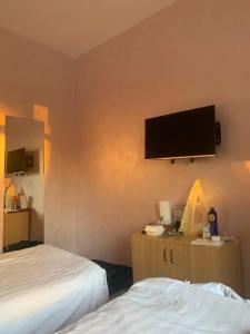 City Inn - 44