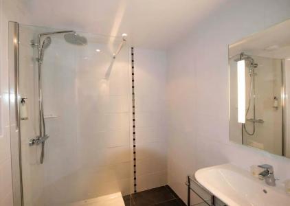 Best Western Premier Le Patio des Artistes Wellness Jacuzzi - 80