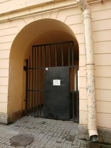 В10 - 32
