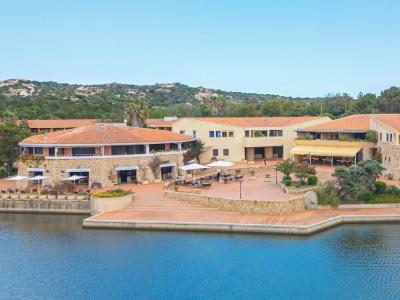 Ahr Costa Serena Village - 9