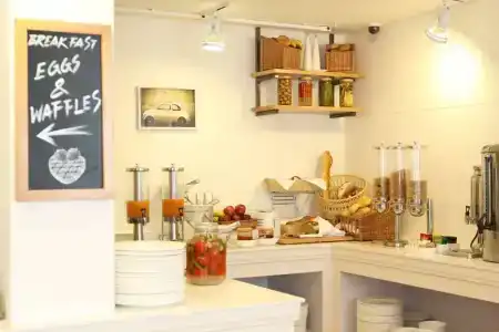 Bloomrooms @ Link Road - 35