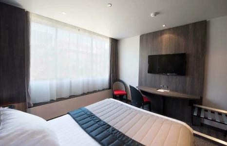 Best Western Premier Le Patio des Artistes Wellness Jacuzzi - 31