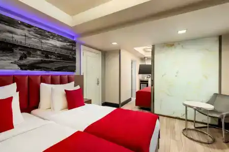 Ramada by Wyndham Istanbul Pera - 11