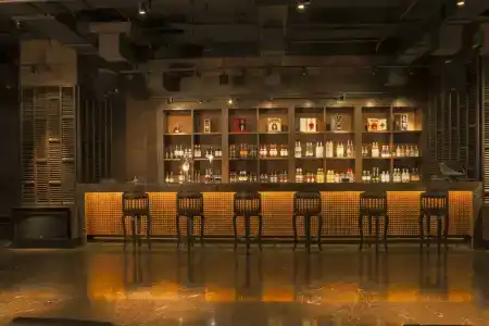 Courtyard by Marriott Mumbai International Airport - 49