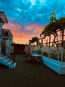 у фонтана - 22