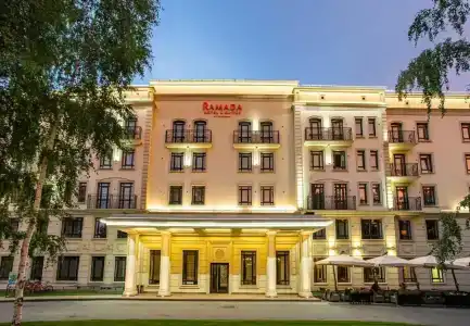 Ramada hotel by Wyndham - 0