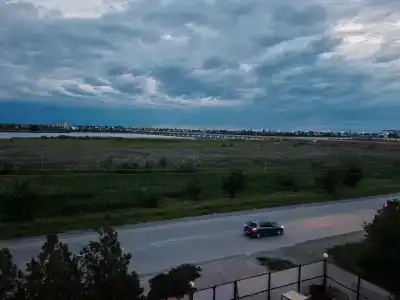 на Набережной - 15