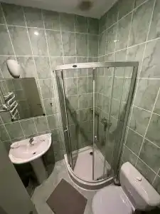 Московский - 21