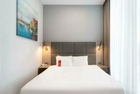 Ramada & Suites by Wyndham İstanbul Ataköy - 31
