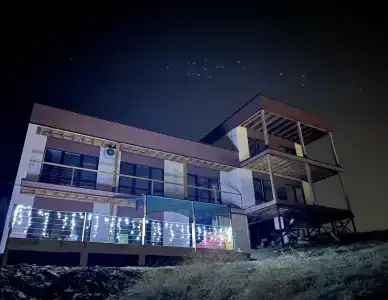 Меганом Скай - 25