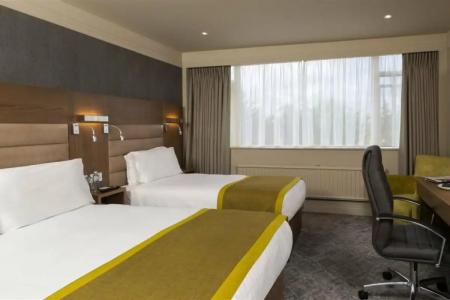 Bonnington & Leisure Centre - 52