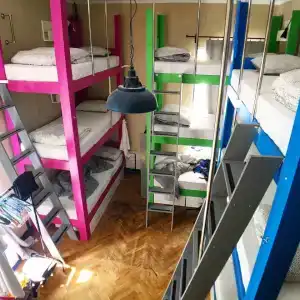 SubWay Hostel - 5