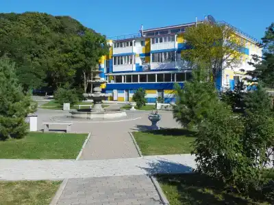 Морской берег - 4