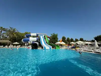 Saturn Palace Resort - 14