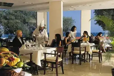 Estreya Palace - 23