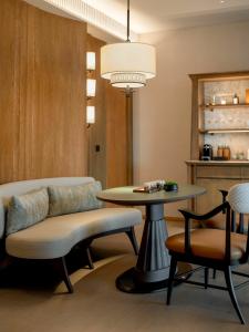 Dusit Thani Bangkok - 38