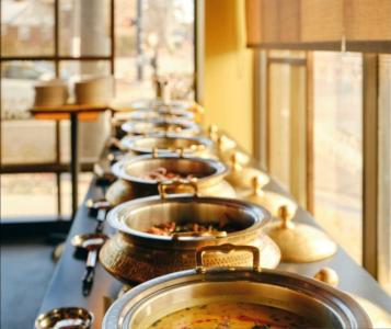 FabSapphire Inn - 11