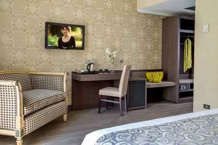 Savoy - 27