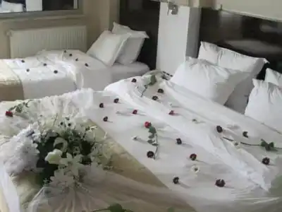 Anya Suit Otel - 4