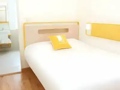 Bloomrooms @ New Delhi Railway Station - 59