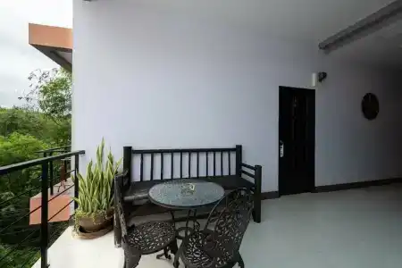 Baan Yuyen Karon Guesthouse - 36
