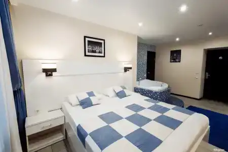 Морган на Красноармейском - 65