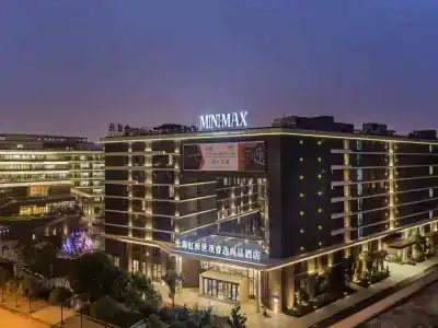 MiniMax Premier Shanghai Hongqiao - 8