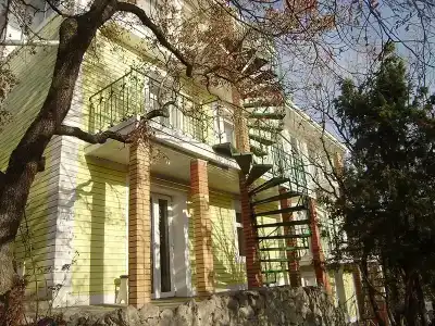 Green Hills - 4
