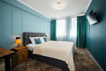 Владимирский - 28