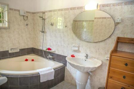The Orchard Holiday Home - 14