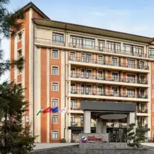 Ramada Encore by Wyndham - 6