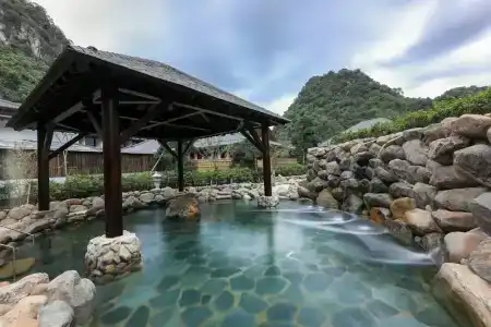Premier Village Ha Long Bay Resort - 1