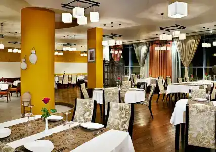 City Seasons & Suites Muscat - 13