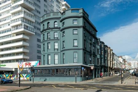 Selina Brighton - 8