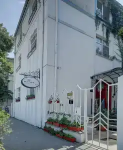 City Boutique Inn - 26