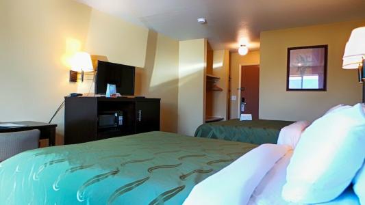 Quality Inn Airport - 48