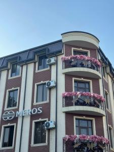 Meros Boutique - 26