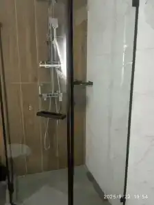 Гостиница - 76