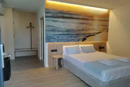 Alannia Salou - 36