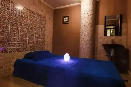 Ewan Sharjah - 19