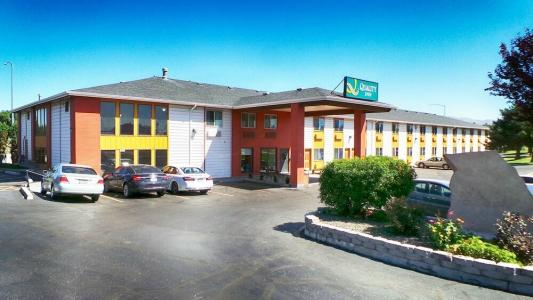 Quality Inn Airport - 2