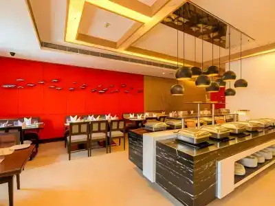 Howard Plaza The Fern, - 55