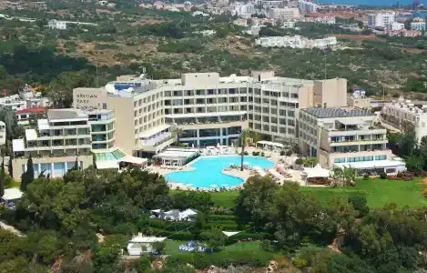 Grecian Park - 10