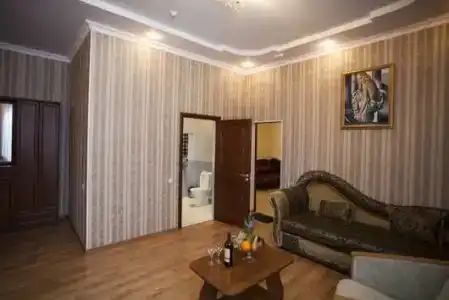 Три Льва - 37