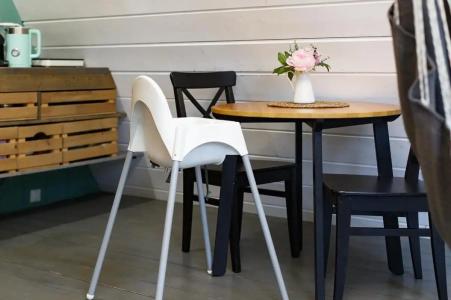 Треугольный стильный дом рядом с сыроварней - 85