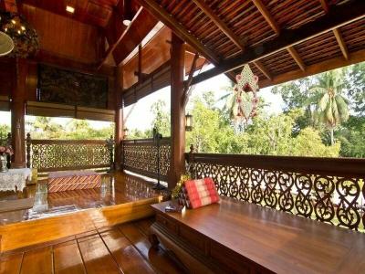 Bueng Bua Thong - 23