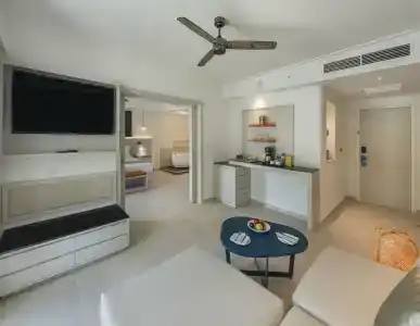 Royalton CHIC Punta Cana - 8